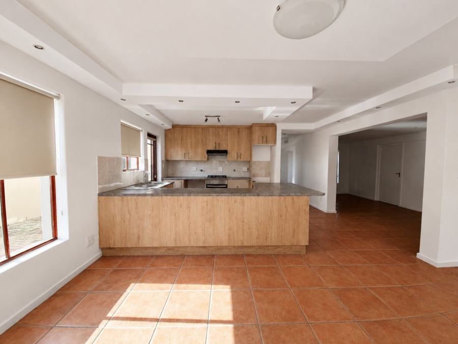 3 Bedroom Property for Sale in Atlantic Beach Golf Estate Western Cape